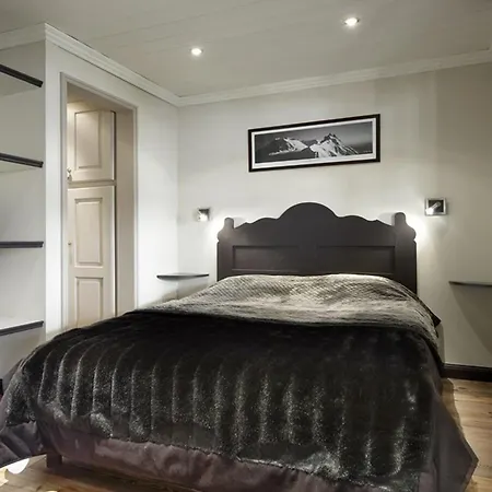 1850, 6/7 Pers, Centre, Ski Aux Pieds, Wifi, Parking - Fr-1-631-226 Apartment *